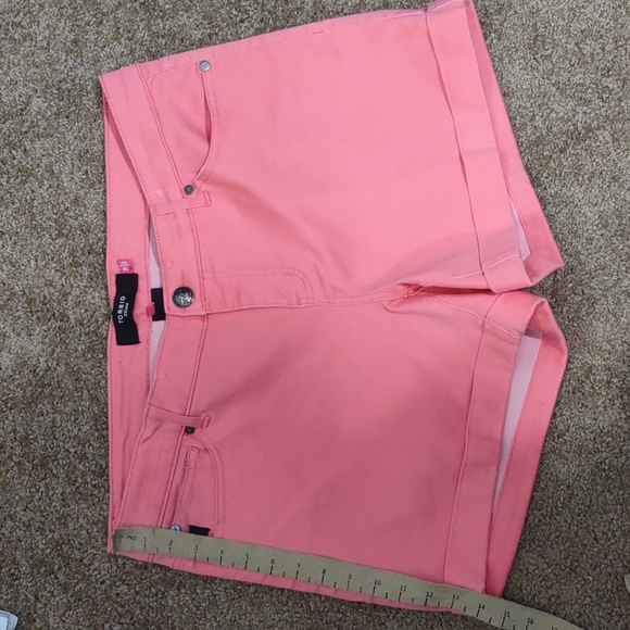 USED TORRID DENIM SHORTS PINK SIZE 18 - Picture 10 of 13